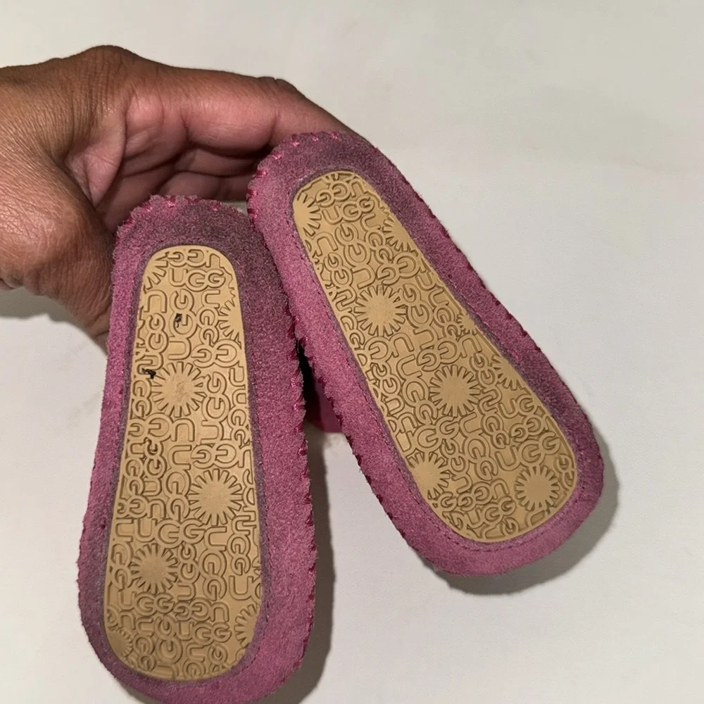* Ugg Pink Caden Infant Shearling Bootie